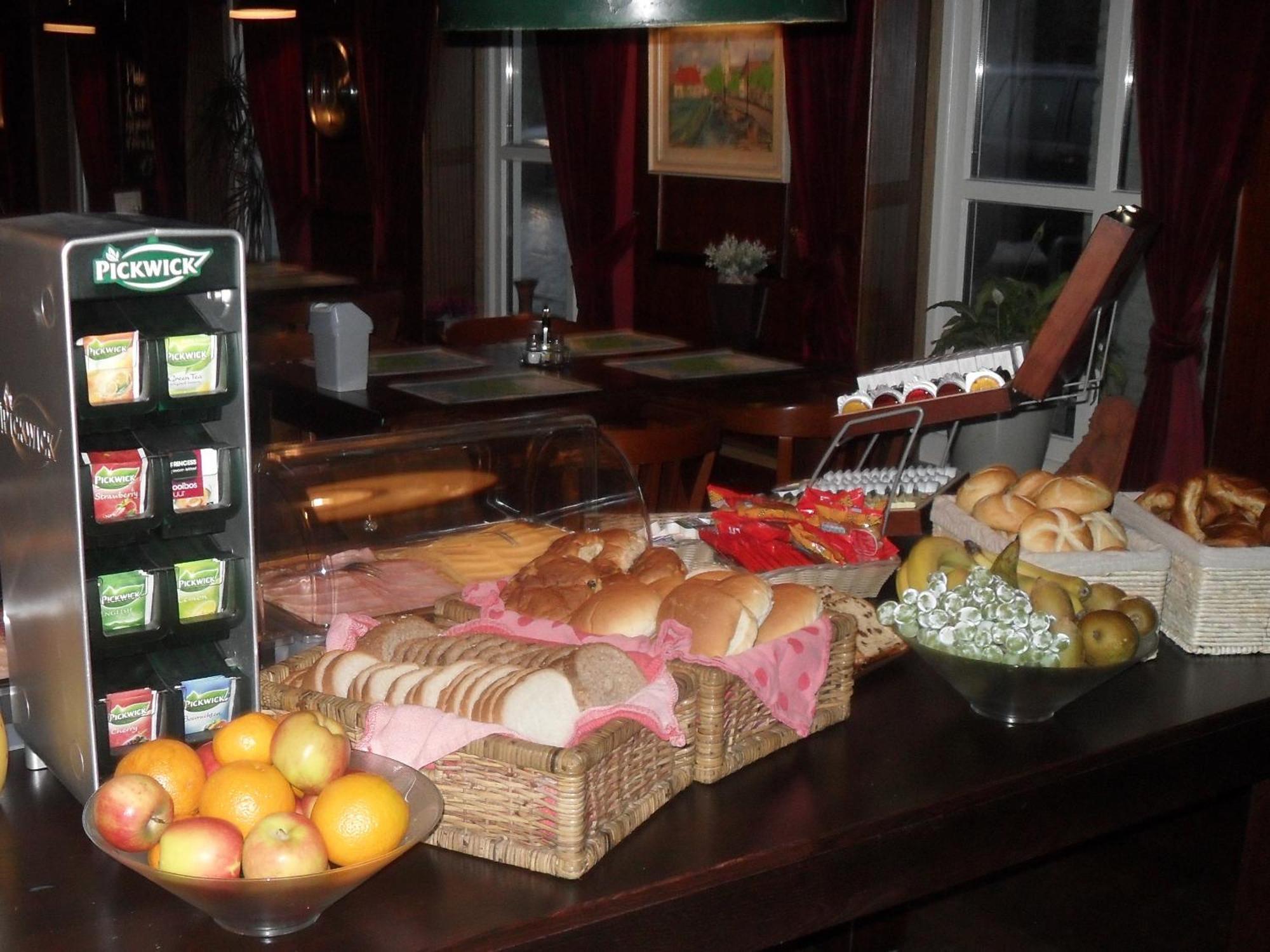 Hotel De Harmonie Sexbierum Dış mekan fotoğraf